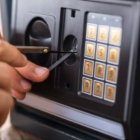 Відкриття сейфу