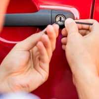 аварійне відкривання автомобіля